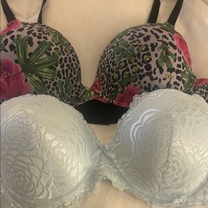 Floral and Lace Women's Bra Set